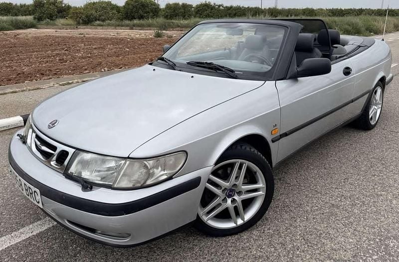 Usado Saab 9-3 Cabriolet 150 CV (110 kW) 1998 Plateado Descapotable