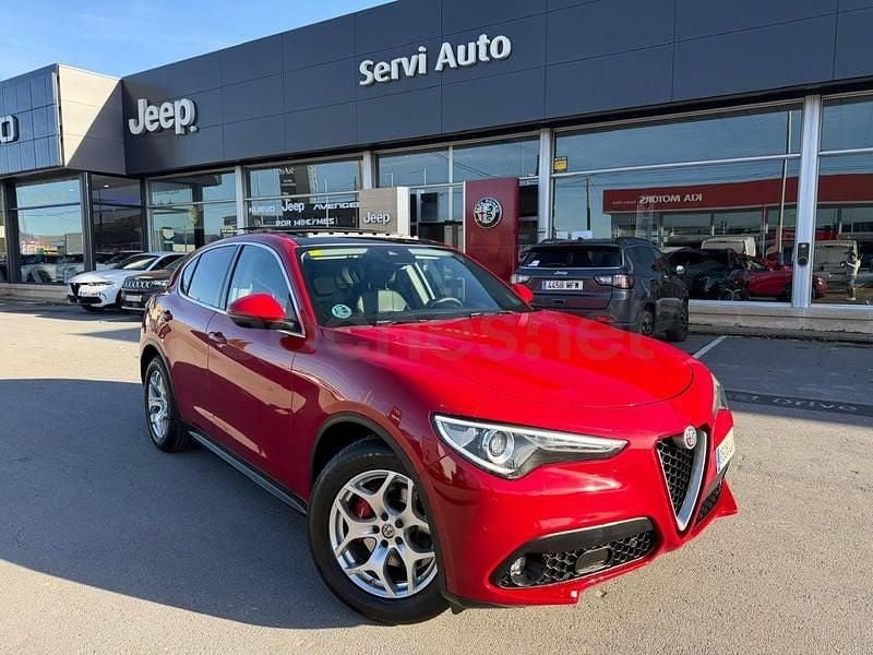Usado Alfa Romeo Stelvio 190 CV (139 kW) 2020 Rojo SUV
