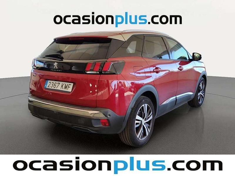 Usado Peugeot 3008 Allure 131 CV (96 kW) 2018 Rojo SUV