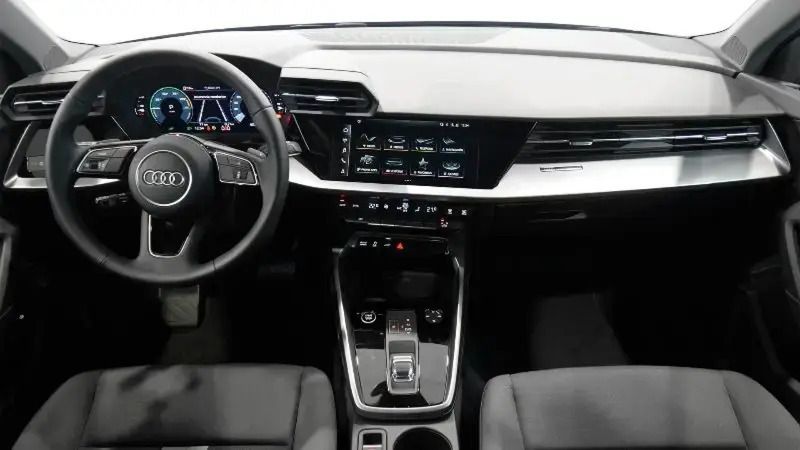 Usado Audi A3 Sportback e-tron Advanced Plus 204 CV (150 kW) 2024 Negro Utilitario