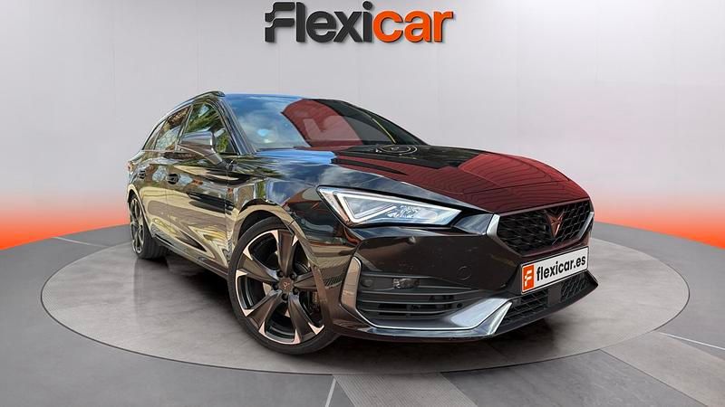 Usado Cupra Leon 310 HP (228 kW) 2022 Preto Carrinha