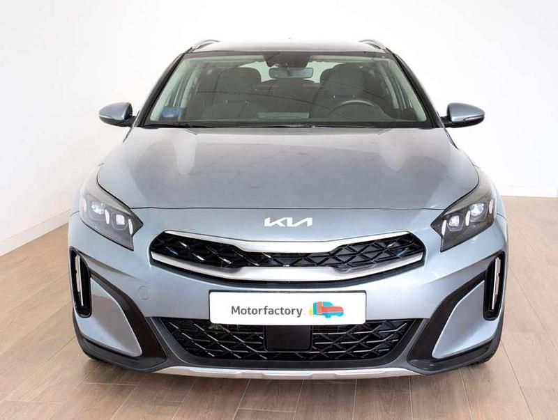 Usado Kia XCeed 141 CV (103 kW) 2023 Gris SUV
