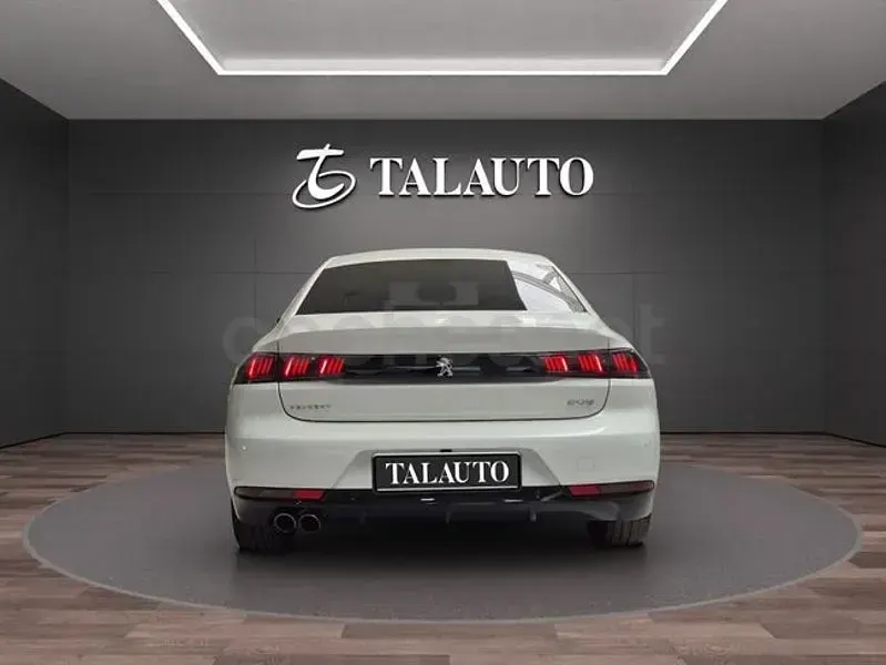 Usado Peugeot 508 GT-line 160 CV (117 kW) 2019 Blanco Berlina