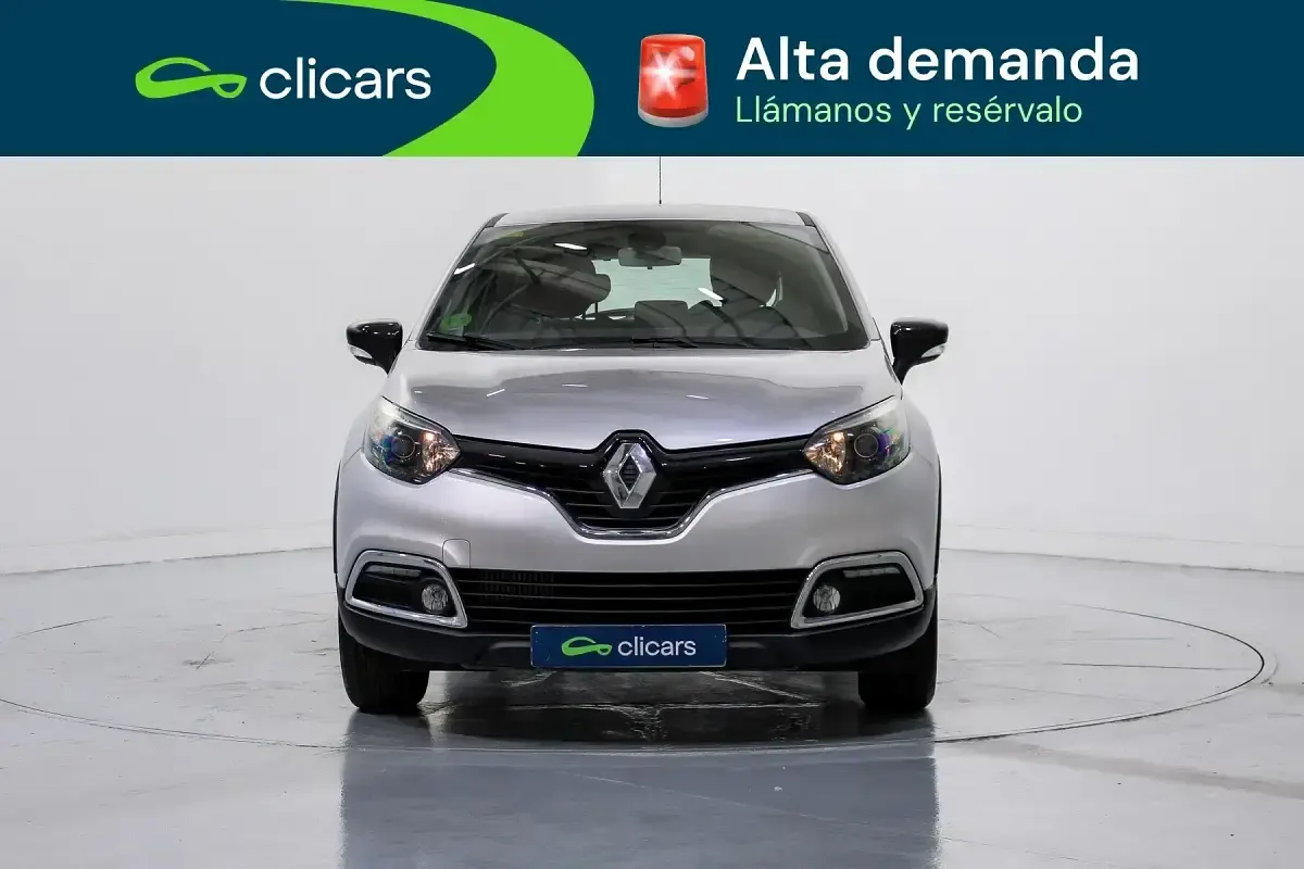 Usado Renault Captur Intens 90 CV (66 kW) 2016 Gris SUV
