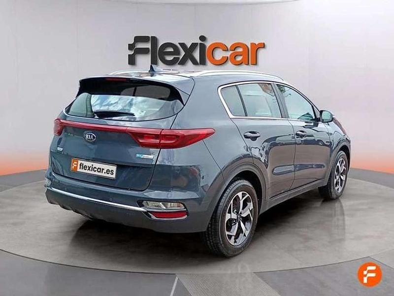Usado Kia Sportage 136 CV (100 kW) 2021 Gris SUV