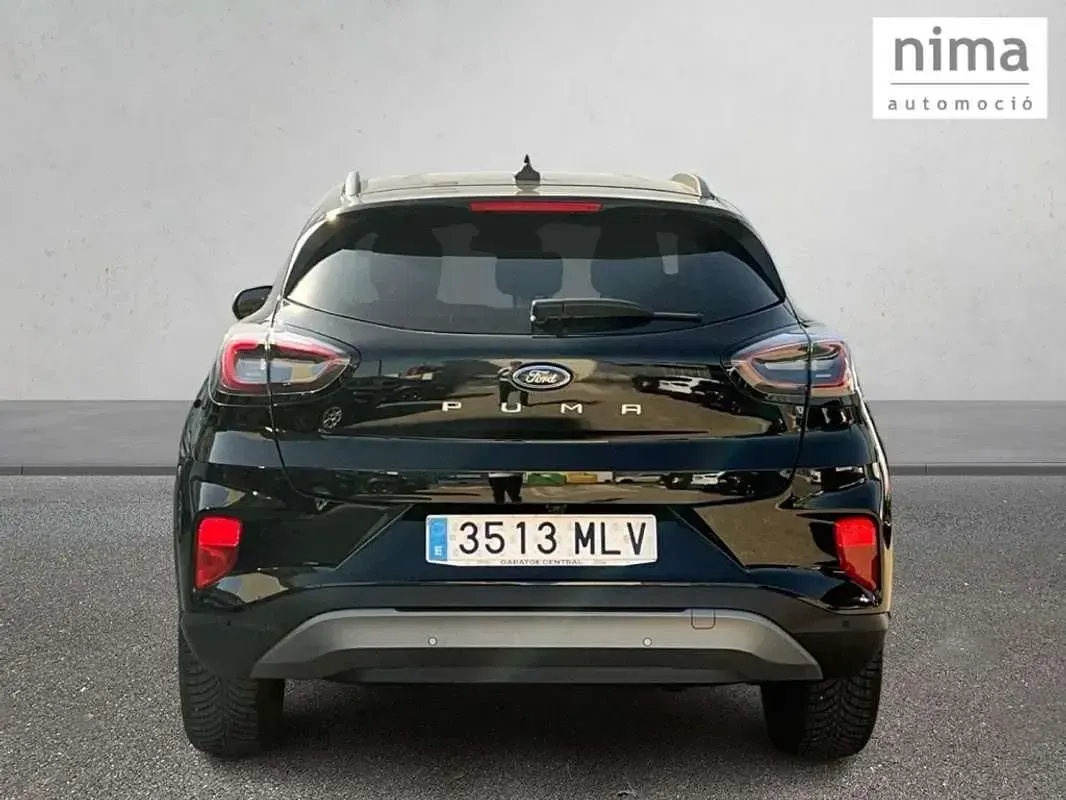 Usado Ford Puma Titanium 125 HP (91 kW) 2023 Preto SUV