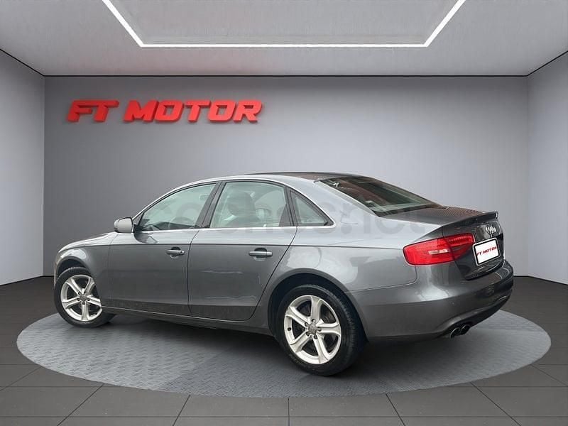 Usado Audi A4 150 CV (110 kW) 2014 Gris / plata Berlina