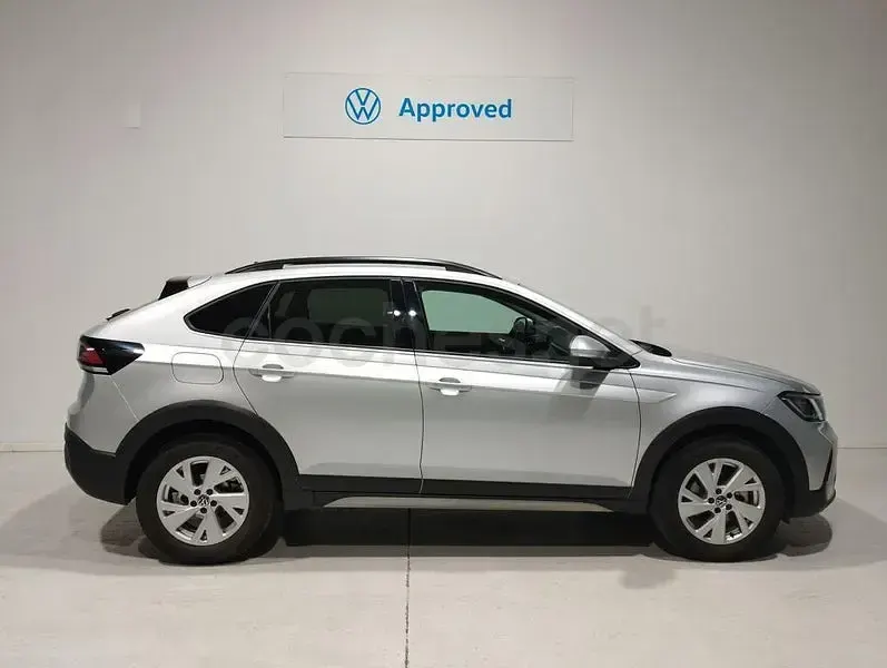 Usado VW Taigo Life 110 CV (80 kW) 2023 Gris plata SUV