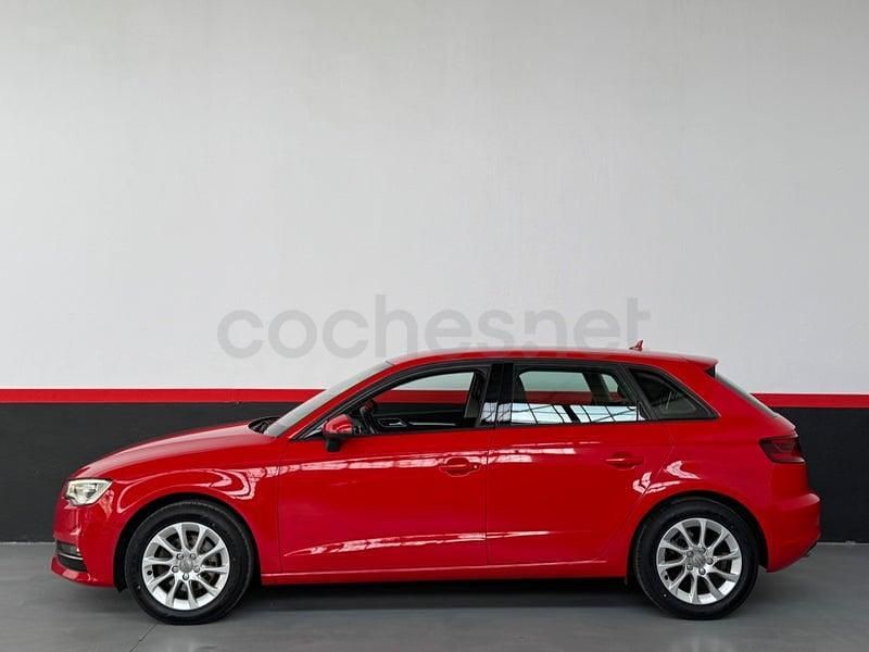 Usado Audi A3 Advanced 110 CV (80 kW) 2015 Rojo Berlina