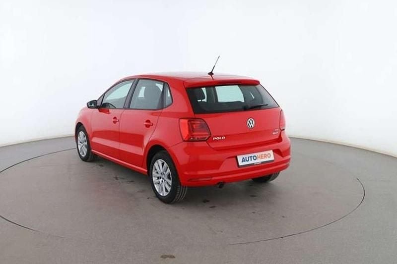 Usado VW Polo Advance 91 CV (66 kW) 2014 Rojo Berlina
