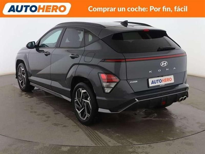 Usado Hyundai Kona N Line 120 CV (88 kW) 2024 Gris SUV