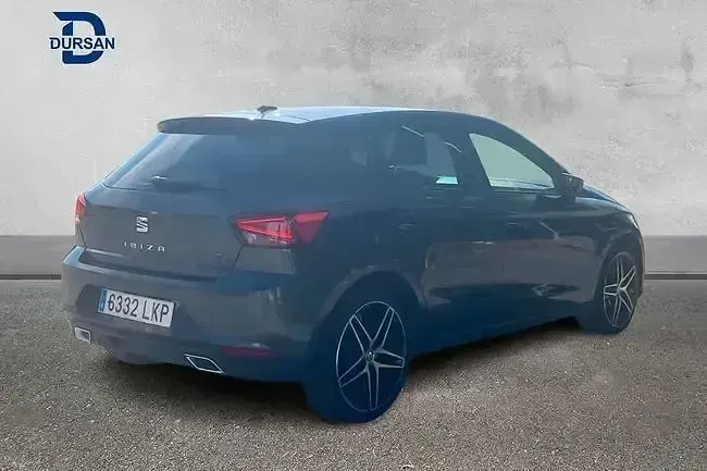 Usado Seat Ibiza FR 90 CV (66 kW) 2020 Gris Utilitario