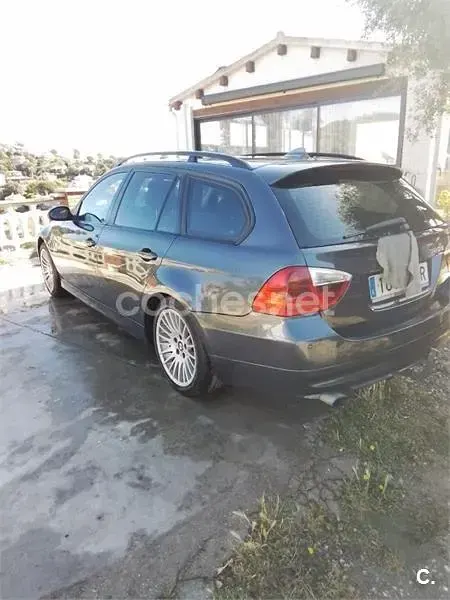 Usado BMW 320 163 CV (119 kW) 2007 Gris / plata Familiar