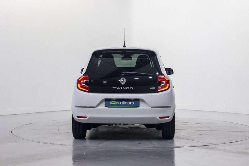 Usado Renault Twingo Techno 60 kW (82 CV) 2022 Blanco Utilitario
