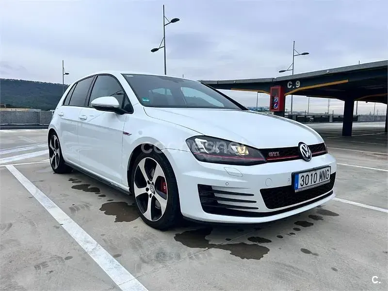 Usado VW Golf VII GTI 230 CV (169 kW) 2016 Blanco Berlina