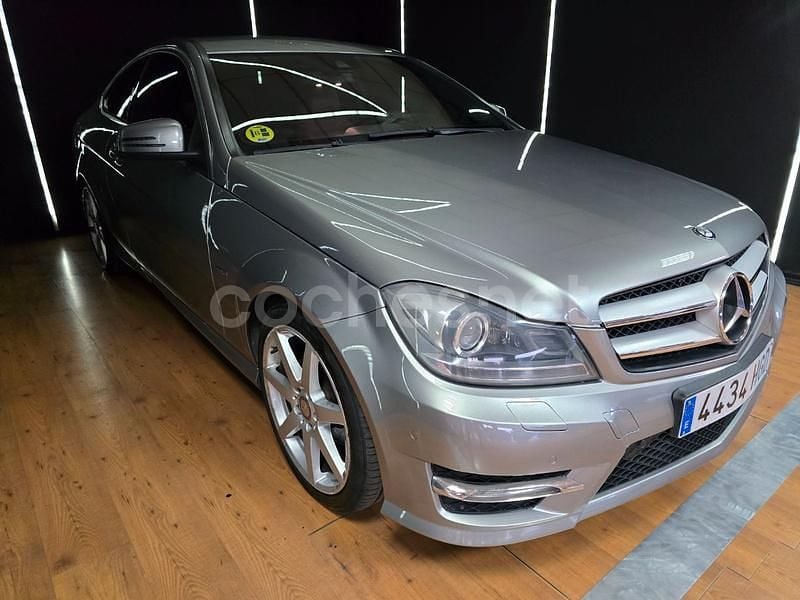 Usado Mercedes C250 204 CV (150 kW) 2011 Gris / plata Coupe