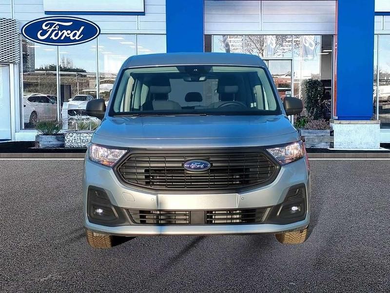 Usado Ford Tourneo Connect Trend 102 CV (75 kW) 2024 Plateado Monovolumen