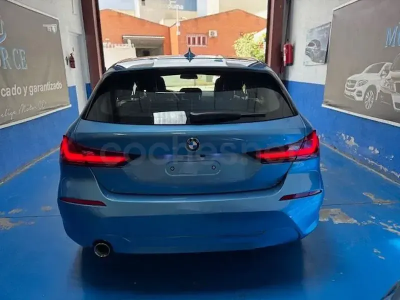 Usado BMW 118 136 CV (100 kW) 2021 Azul Utilitario