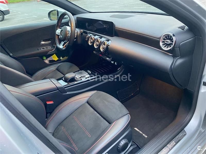 Usado Mercedes A180 109 CV (80 kW) 2019 Gris / plata Berlina