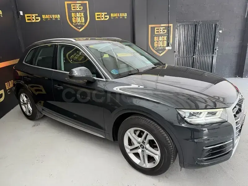 Usado Audi Q5 Design 163 CV (119 kW) 2020 Gris / plata SUV