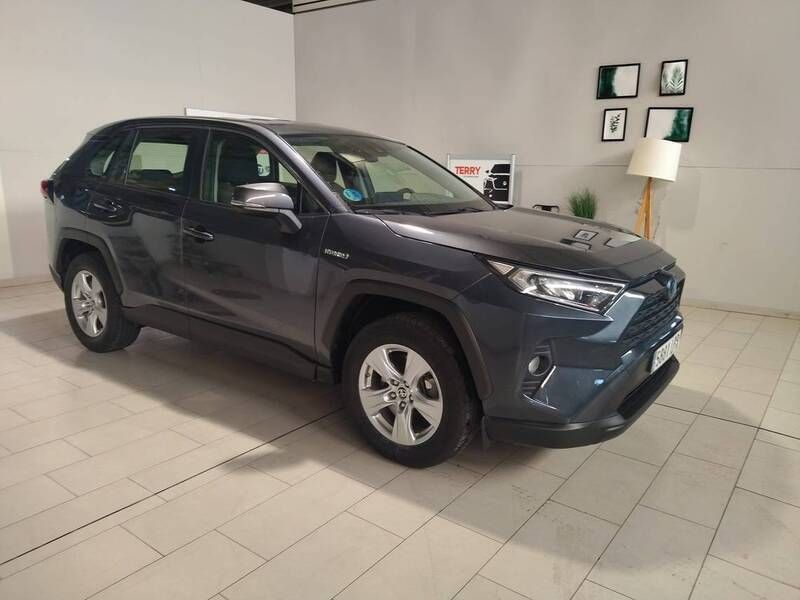 Gris Usado 2021 Toyota Corolla Advance SUV | 28.790 € - Imagen 1/4