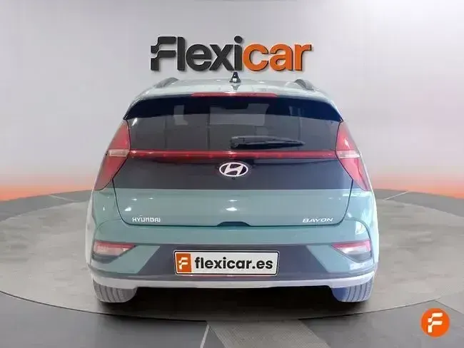 Usado Hyundai Bayon 79 CV (58 kW) 2024 Verde SUV