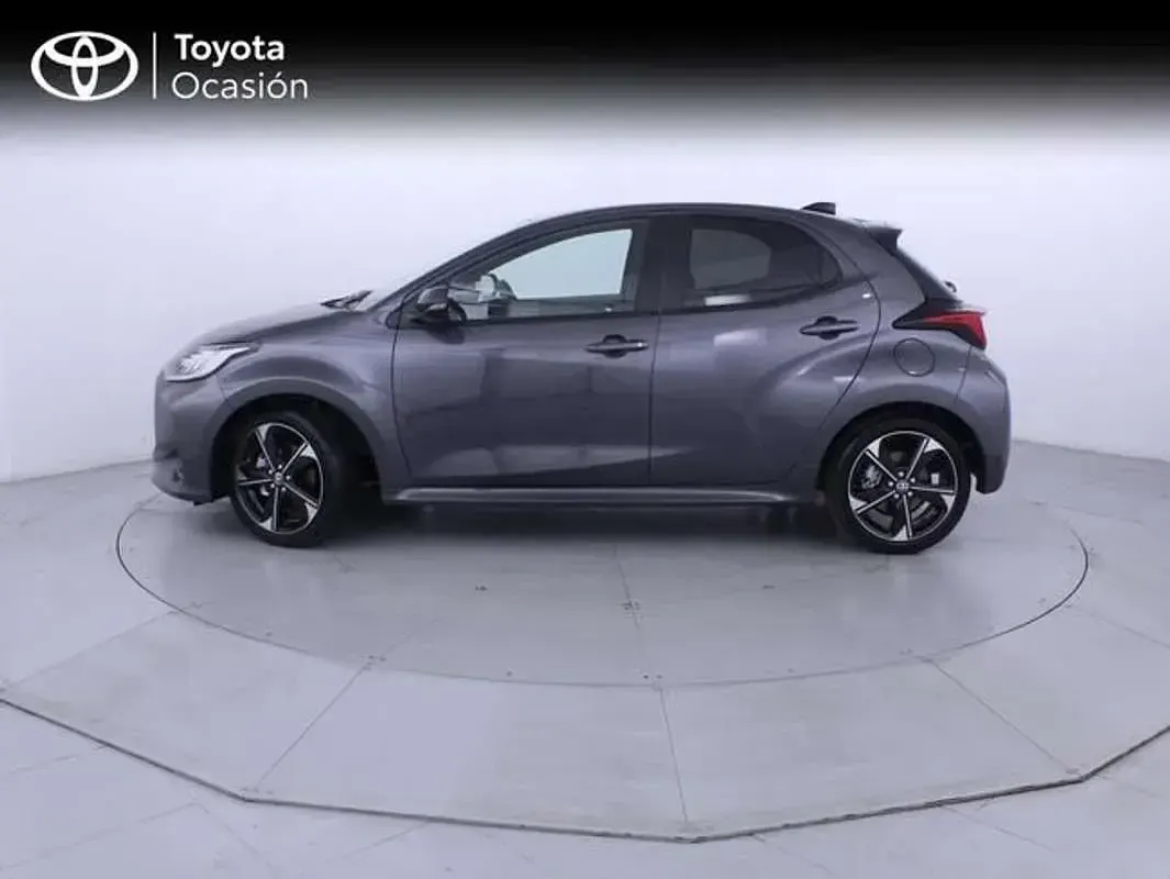 Nuevo Toyota Yaris Style 116 CV (85 kW) 2025 Gris Utilitario