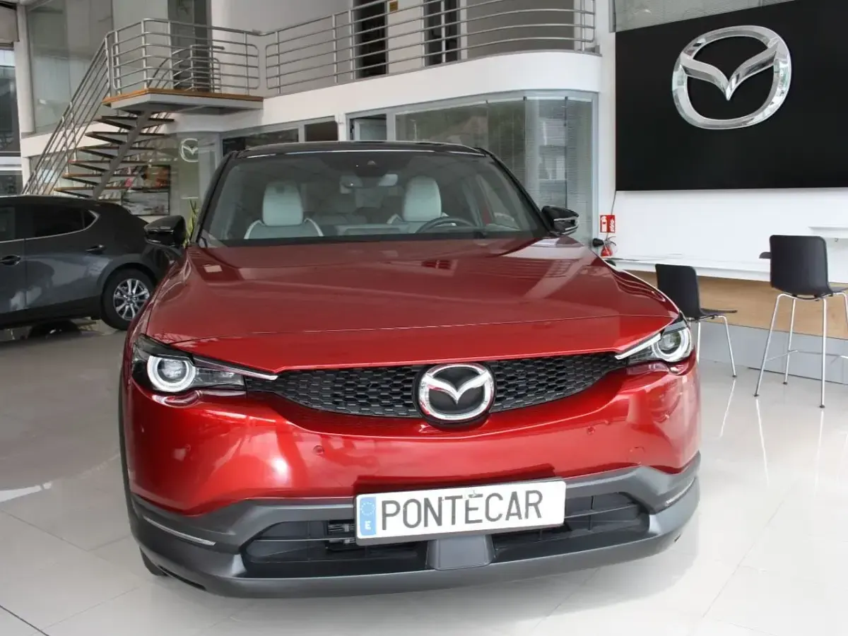 Usado Mazda MX30 Ad'Vantage 106 kW (145 CV) 2023 Rojo SUV