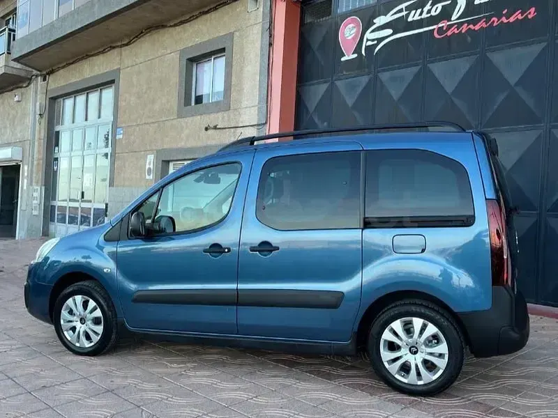 Usado Citroën Berlingo PureTech 110 HP (80 kW) 2018 Azul Monovolume