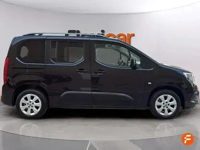 Usado Opel Combo Selective 110 CV (80 kW) 2019 Negro Monovolumen