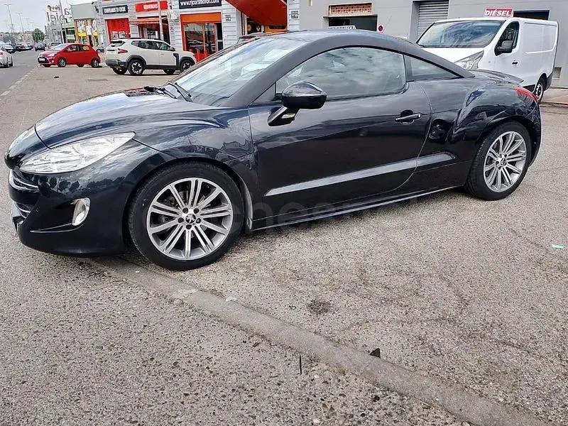 Usado Peugeot RCZ 163 CV (119 kW) 2012 Negro Coupe