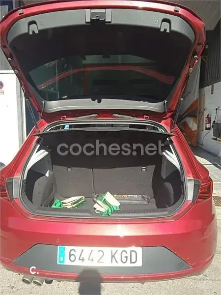 Usado Seat Leon FR 150 CV (110 kW) 2017 Rojo Berlina