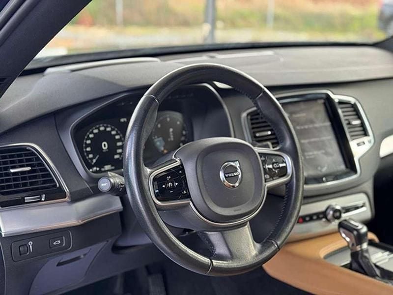Usado Volvo XC90 Momentum 235 CV (172 kW) 2019 Gris SUV