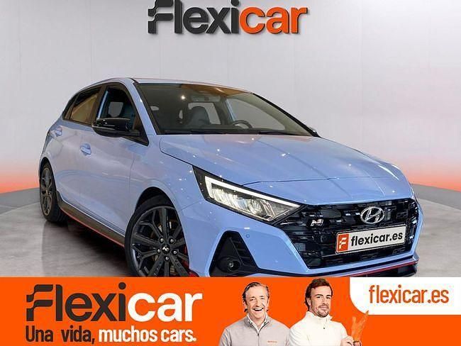 Azul Usado 2024 Hyundai i20 | 32.890 € - Imagen 1/4