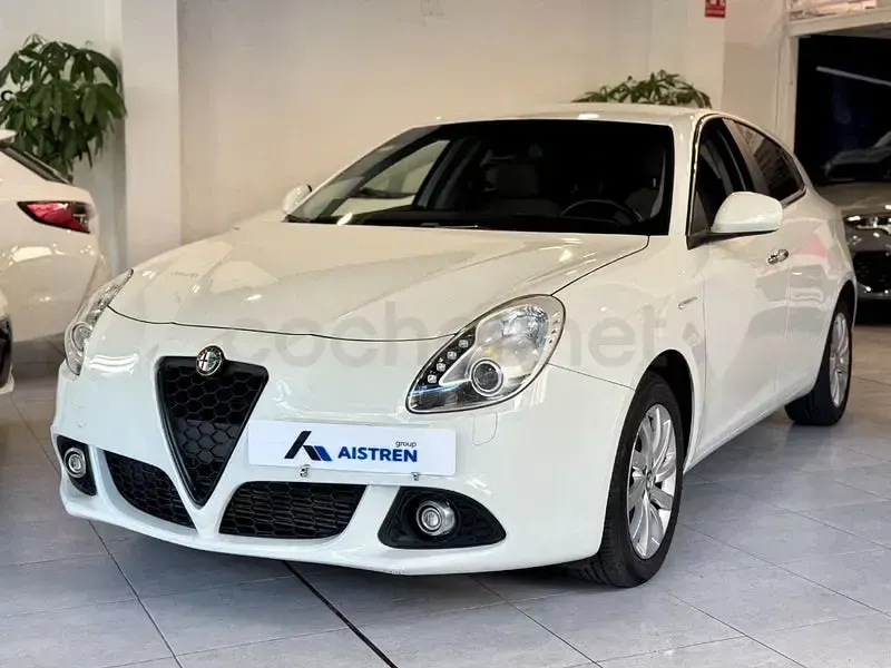 Usado Alfa Romeo Giulietta 170 CV (125 kW) 2016 Blanco Utilitario