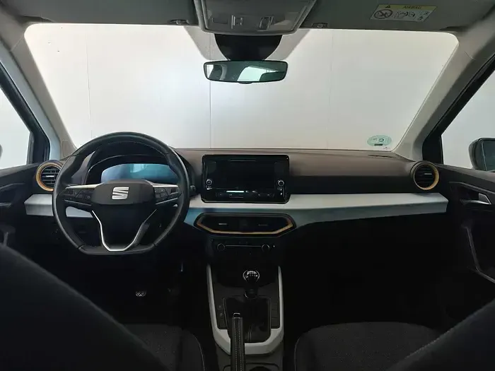 Usado Seat Arona Style 115 CV (84 kW) 2025 Gris SUV