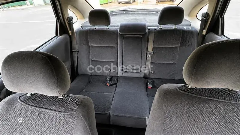 Usado Opel Vectra Edition 115 CV (84 kW) 2000 Azul Familiar