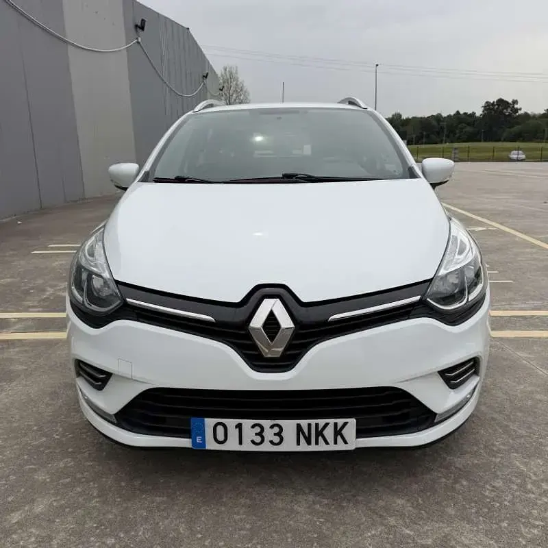 Usado Renault Clio LIMITED 90 CV (66 kW) 2020 Blanco Familiar