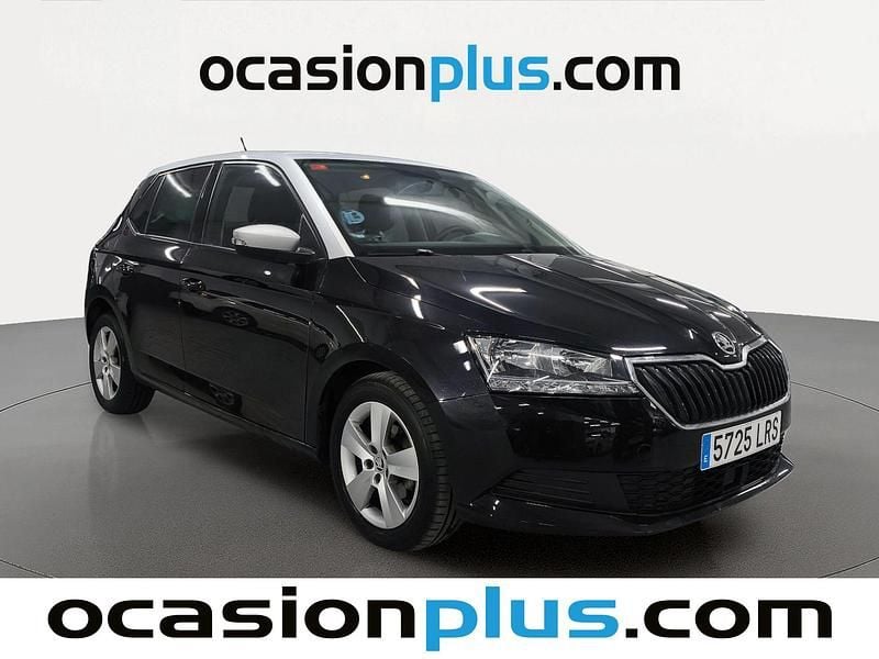 Usado Skoda Fabia Ambition 95 CV (69 kW) 2021 Negro Utilitario