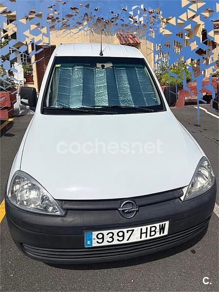 Usado Opel Combo Cosmo 75 CV (55 kW) 2011 Blanco Monovolumen