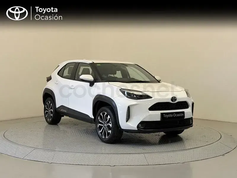 Usado Toyota Yaris Cross Active 116 CV (85 kW) 2022 Blanco SUV