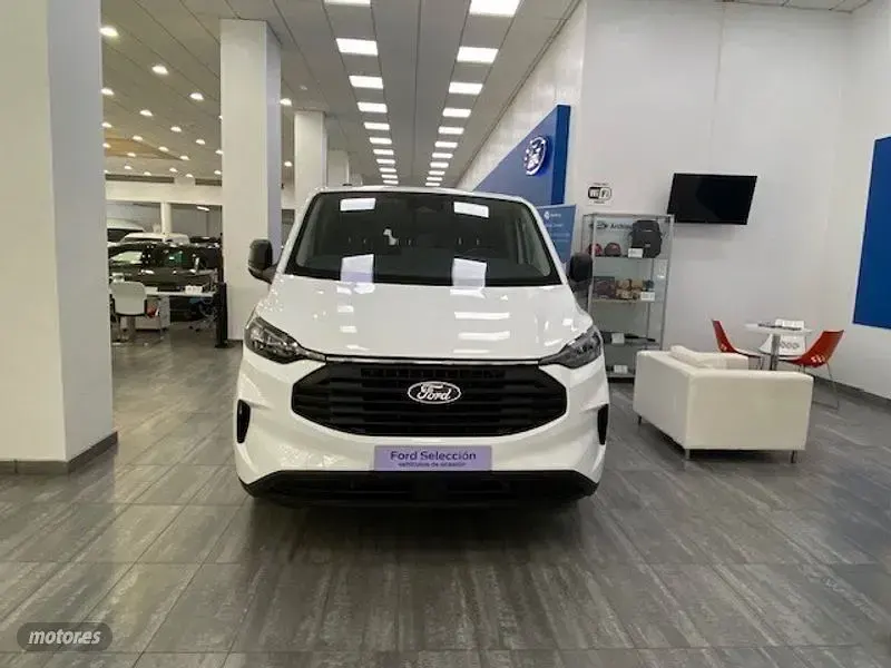 Usado Ford Transit Custom Trend 136 CV (100 kW) 2024 Blanco Van