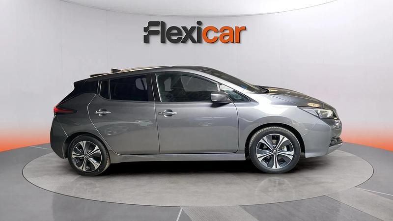 Usado Nissan Leaf N-Connecta 160 kW (218 CV) 2022 Gris Utilitario