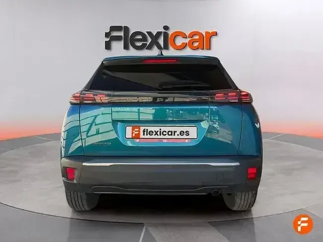 Usado Peugeot 2008 Allure 100 CV (73 kW) 2025 Azul SUV