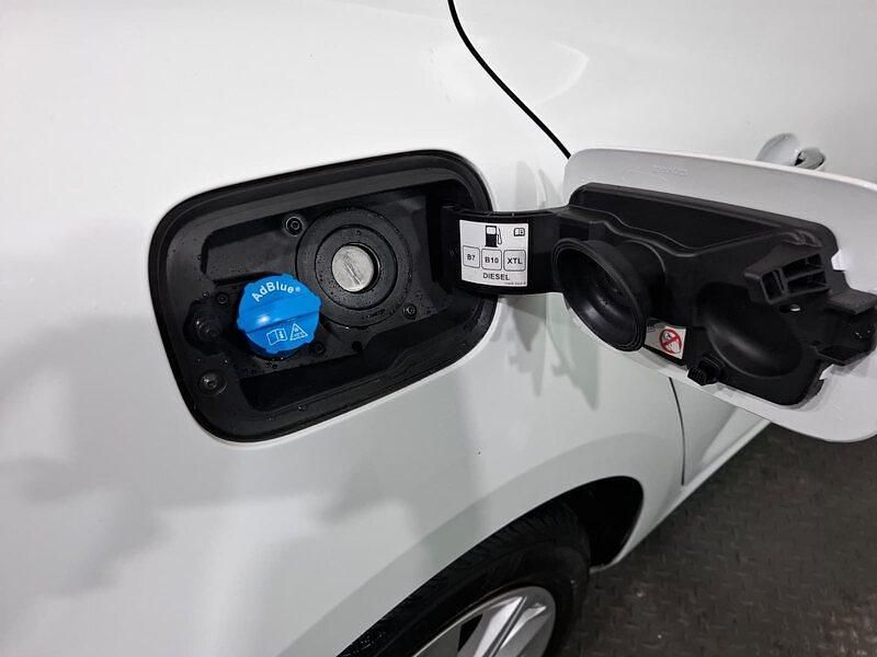 Usado Renault Mégane GrandTour Equilibre 115 CV (84 kW) 2023 Negro Familiar