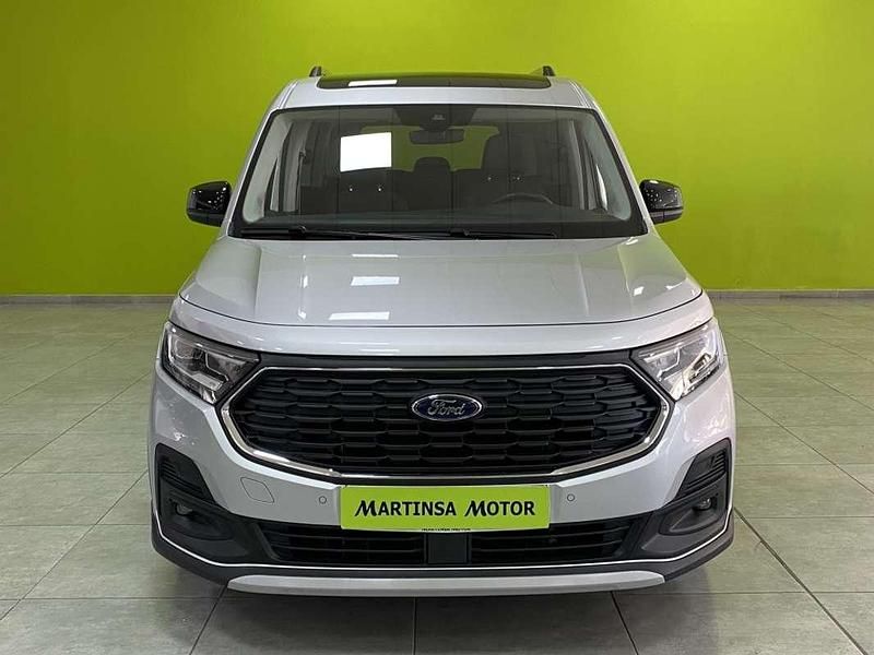 Usado Ford Tourneo Active 122 CV (89 kW) 2025 Plateado Van