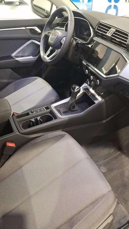 Usado Audi Q3 150 HP (110 kW) 2024 Prateado SUV