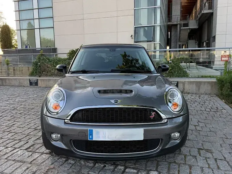 Usado Mini Cooper S 175 CV (128 kW) 2008 Gris / plata Utilitario