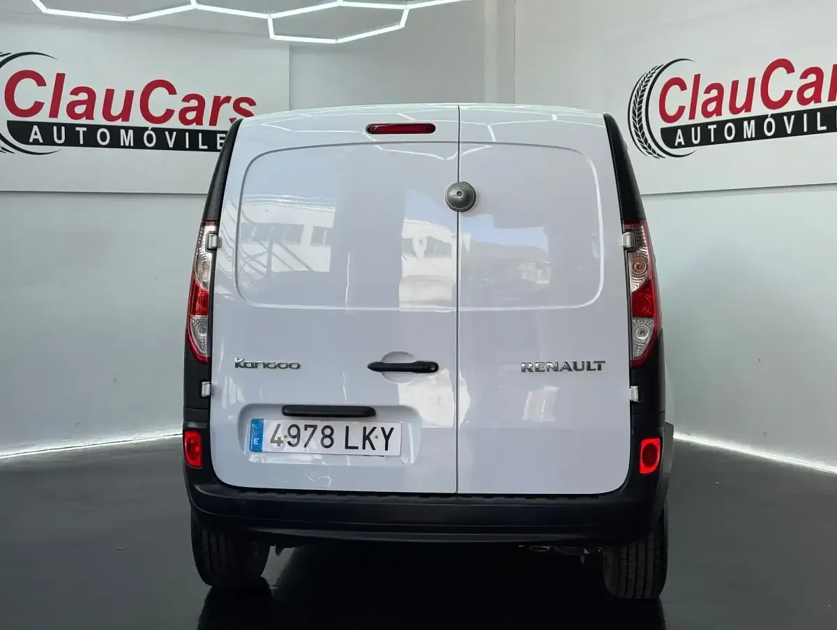 Usado Renault Kangoo 80 CV (58 kW) 2020 Blanco Monovolumen