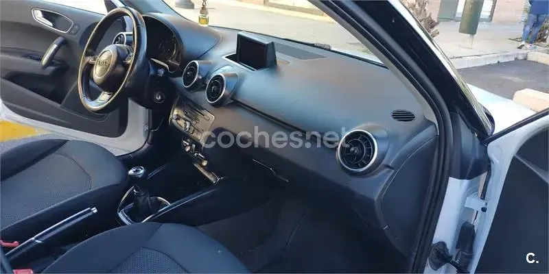 Usado Audi A1 Sportback 90 CV (66 kW) 2014 Blanco Utilitario